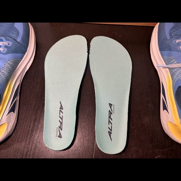 Altra Paradigm 7 Running Shoes Sneakers Blue/White/Yellow Womans 9 - Picture 11 of 16